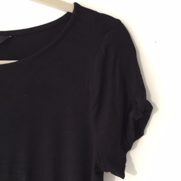 RW & Co. Black Top Knotted Sleeve Detail - Picture 8 of 9